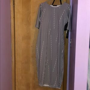 Black and white stripped bodycon dress